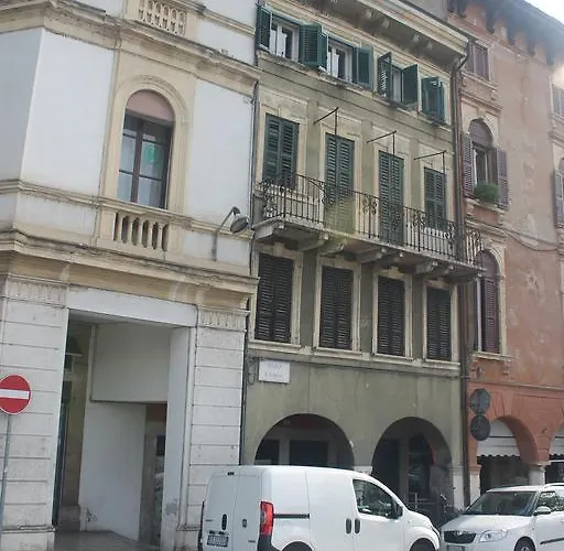 Residenza San Tomaso בית הארחה