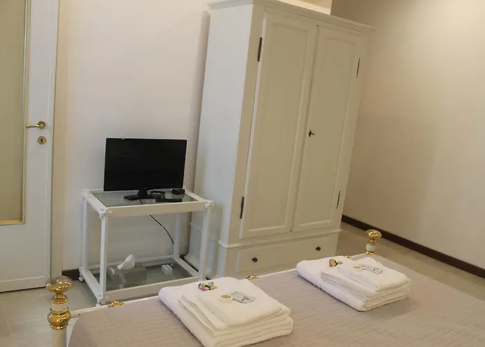 Residenza San Tomaso בית הארחה 4*