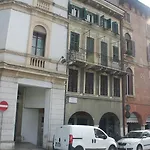 Residenza San Tomaso Guest house