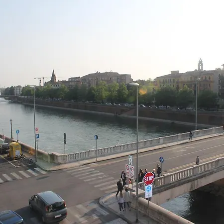 Residenza San Tomaso ゲストハウス