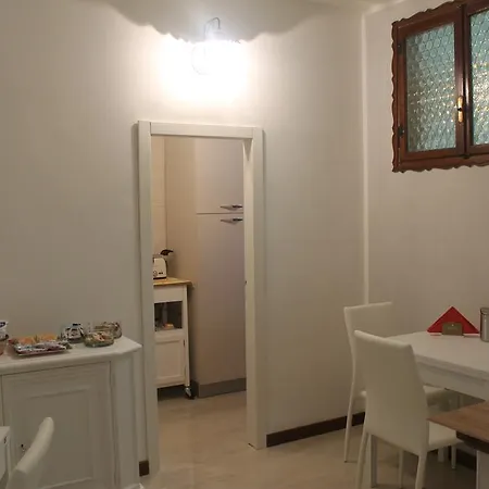 ゲストハウス Residenza San Tomaso ヴェローナ